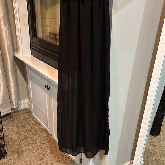 Black maxi dress - Picture 2 of 5